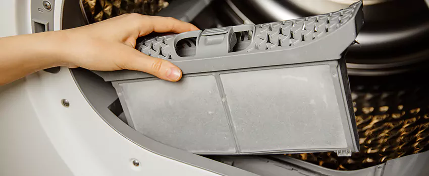 Signs Of A Clogged Dryer Lint Trap in Las Cruces, New Mexico